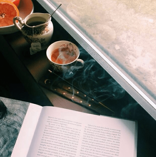 tea and books